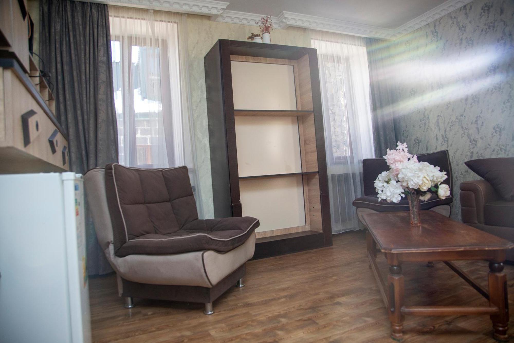 Fish Hotel Akhalkalaki Екстер'єр фото